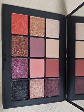 NARS Eyeshadow Palette — Coral, Rose, Plum & Bronze Mix